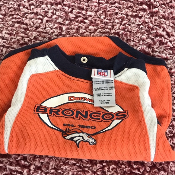 Denver Broncos 16m baby body suit . - Picture 4 of 8